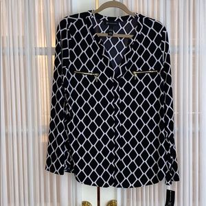 New w/tags! Stylish Geometric blouse